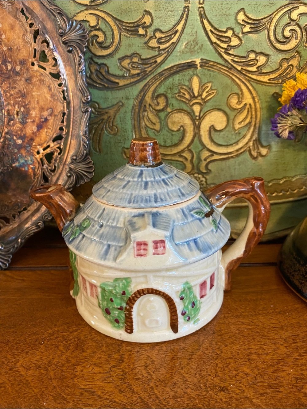 Collectable Vintage Little Round Ceramic Single Serve Cottage Teapot